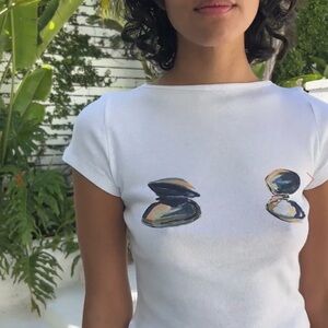 NWT Lisa Says Gah Alex Baby Tee - Clams